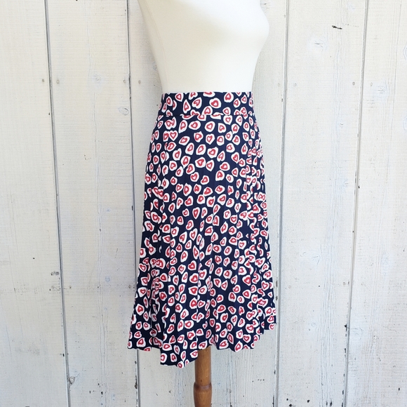 J Crew Heart Print Navy Red Pleated Skirt Size 0 - Picture 4 of 11